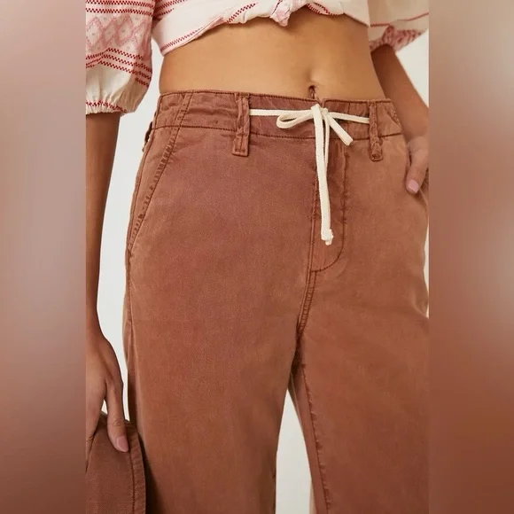 PAIGE Carly High-Rise Wide-Leg Crop Jeans in Terra Cotta - Picture 11 of 14